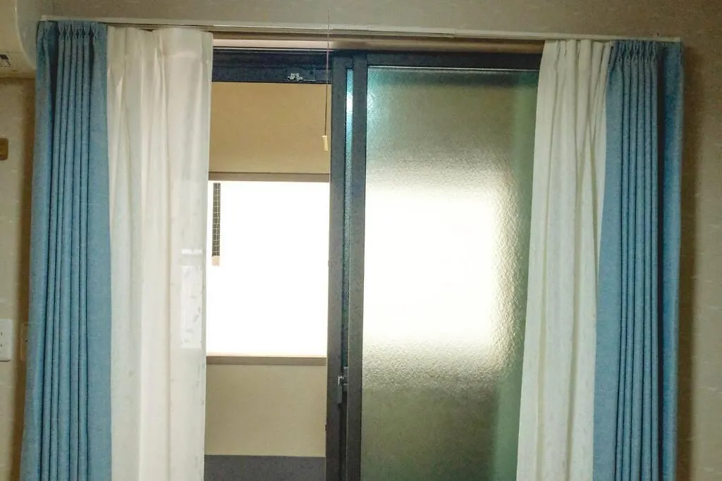 【Color Inn】难波站、高岛屋步行5分钟，新装修独栋别墅150平4房可住11人，空间宽敞设施齐全，八阪神社步行1分钟 Osaka Villa