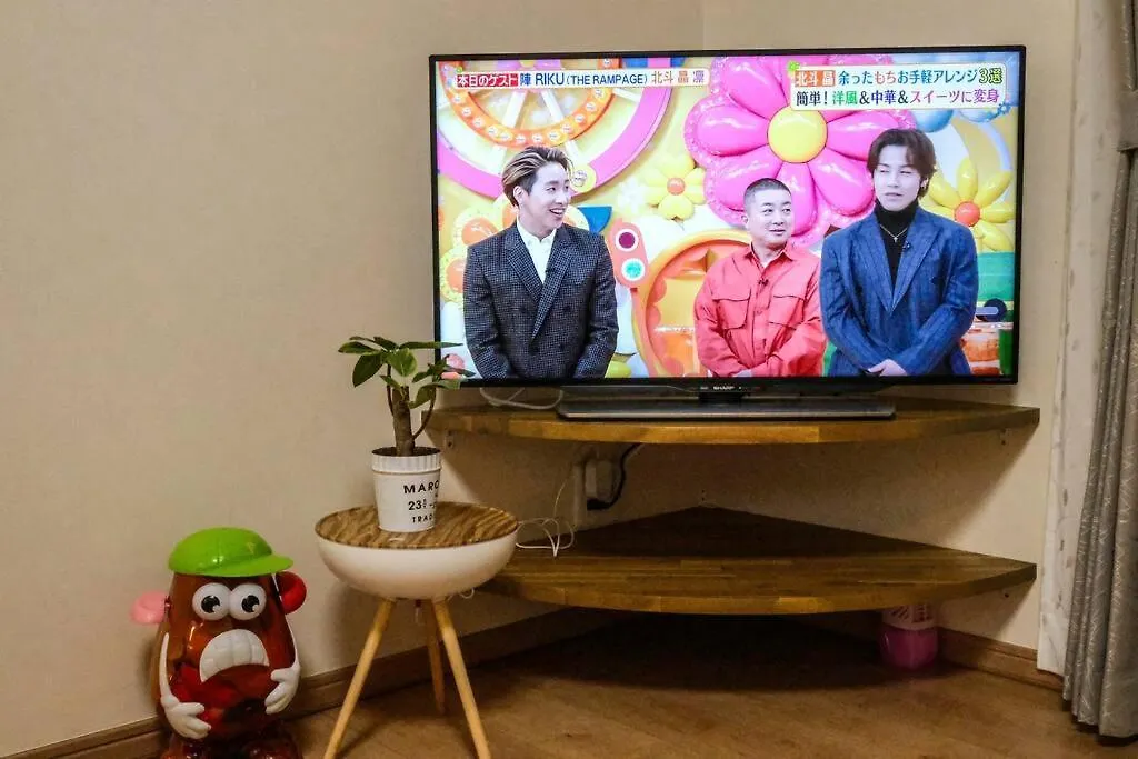 【Color Inn】难波站、高岛屋步行5分钟，新装修独栋别墅150平4房可住11人，空间宽敞设施齐全，八阪神社步行1分钟 Osaka